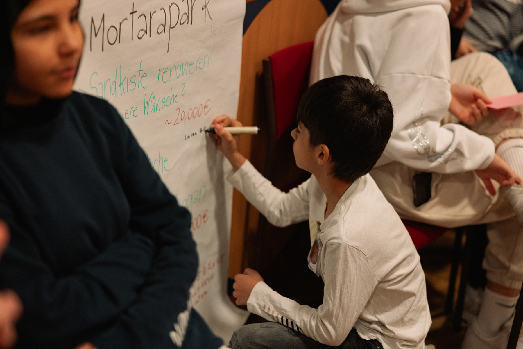 Foto von Schüler:innen beim Word Up 20 Delegiertentreffen.