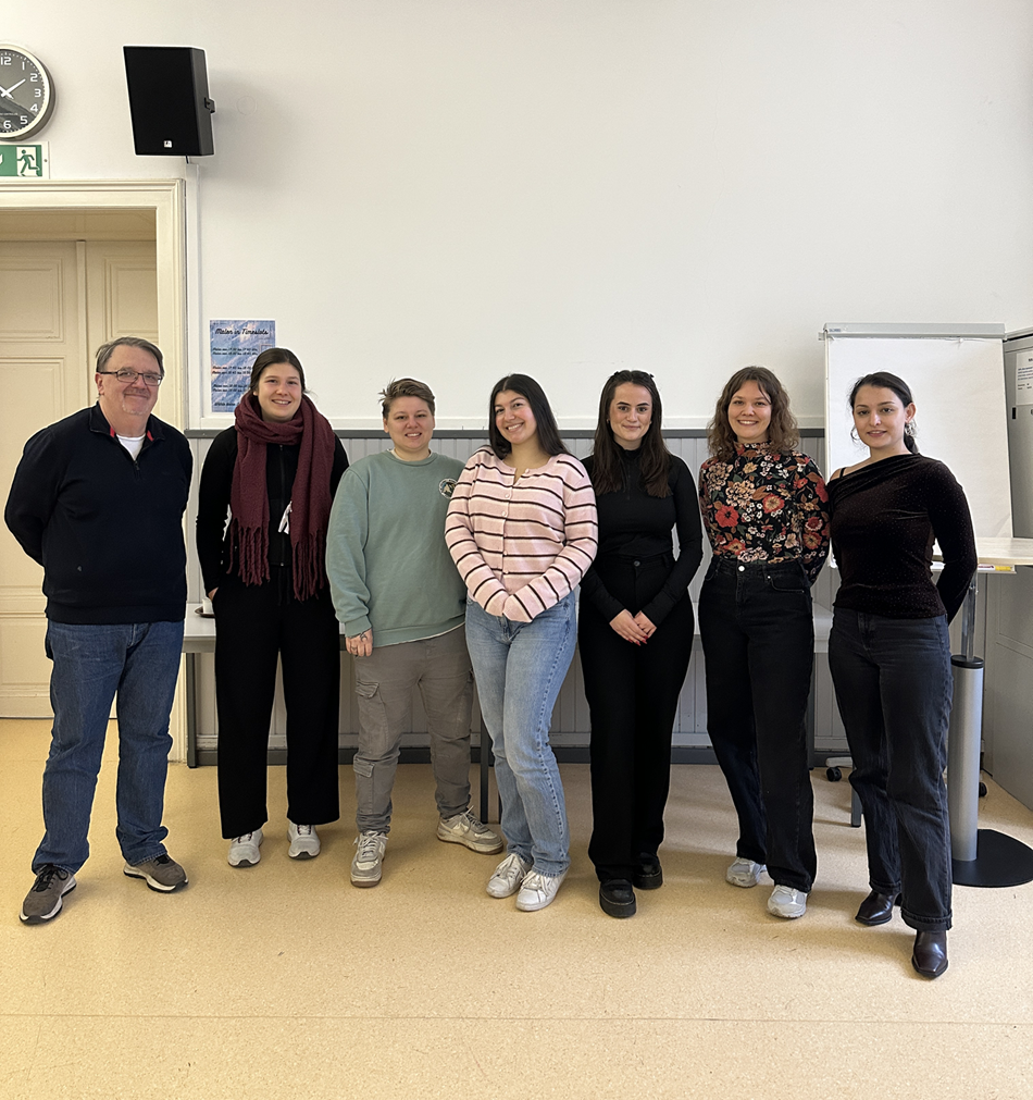 Gruppenfoto Jugendarbeiter:innen