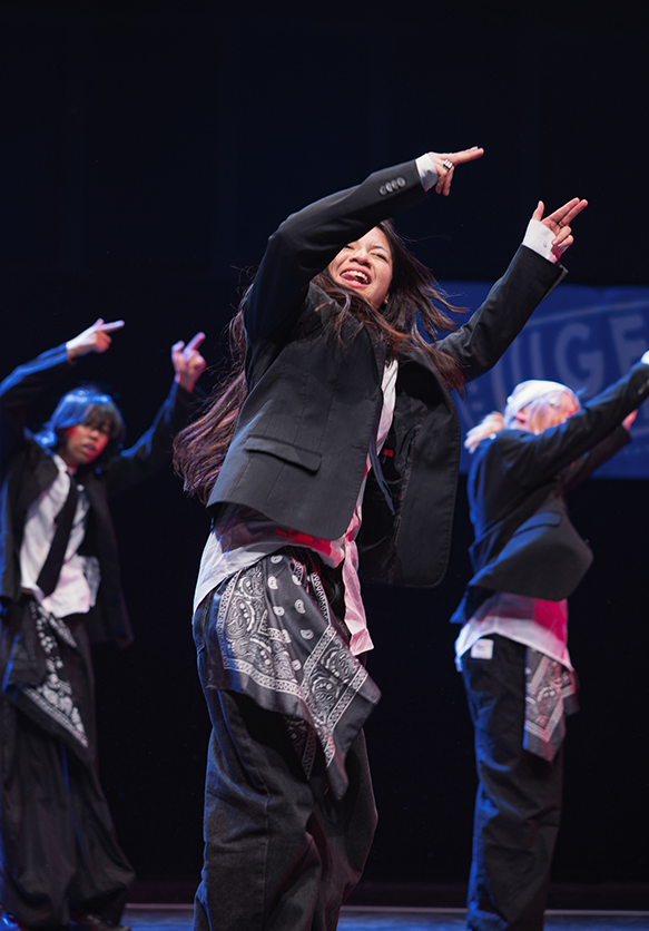 Mädchen-Tanzgruppe bei ihrem Aufritt bei Move Your Bones.