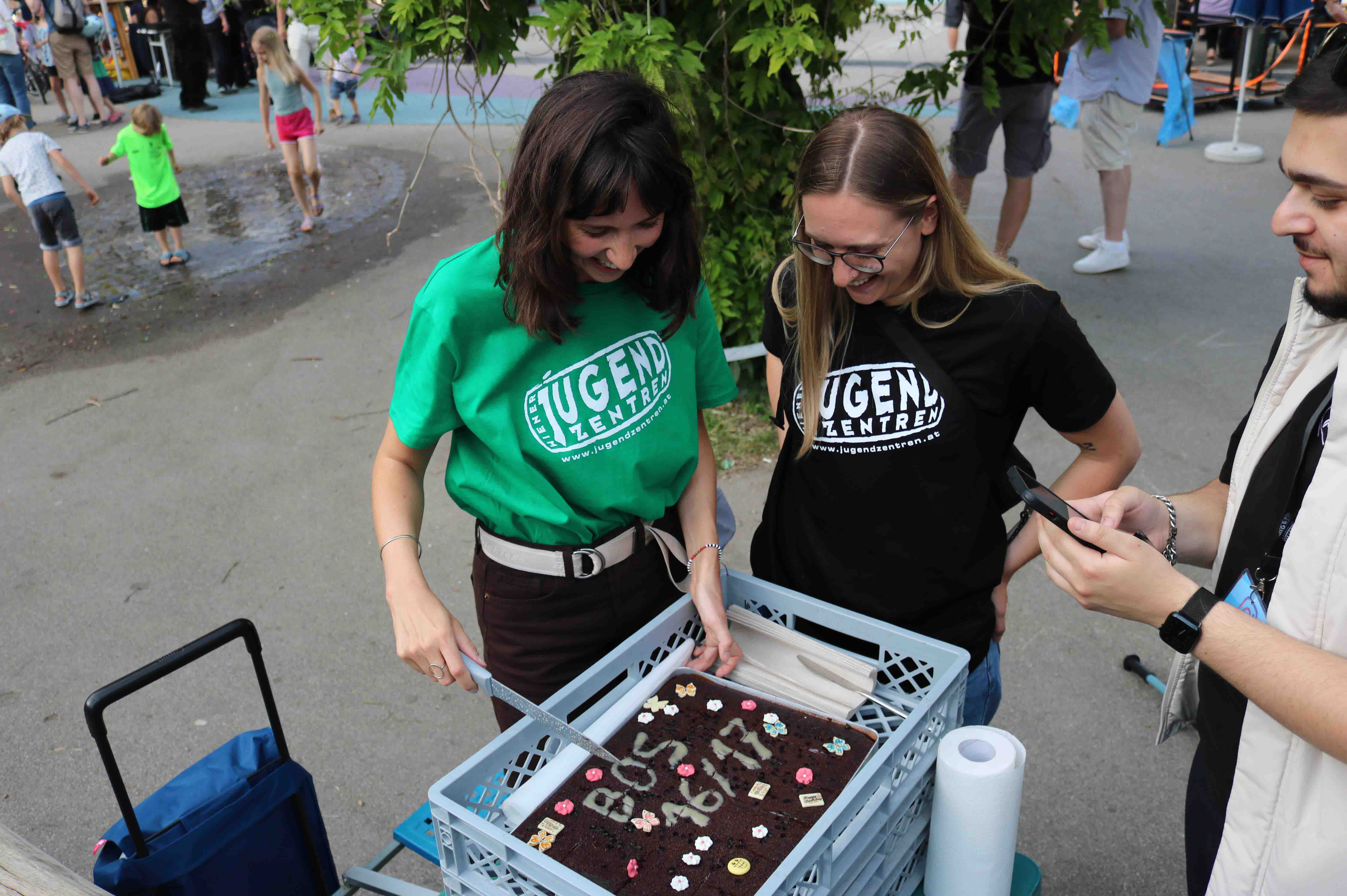 copyright: Verein Wiener Jugendzentren Zur Stärkung gabs u.a. Brownies im BoS16/17-Style.