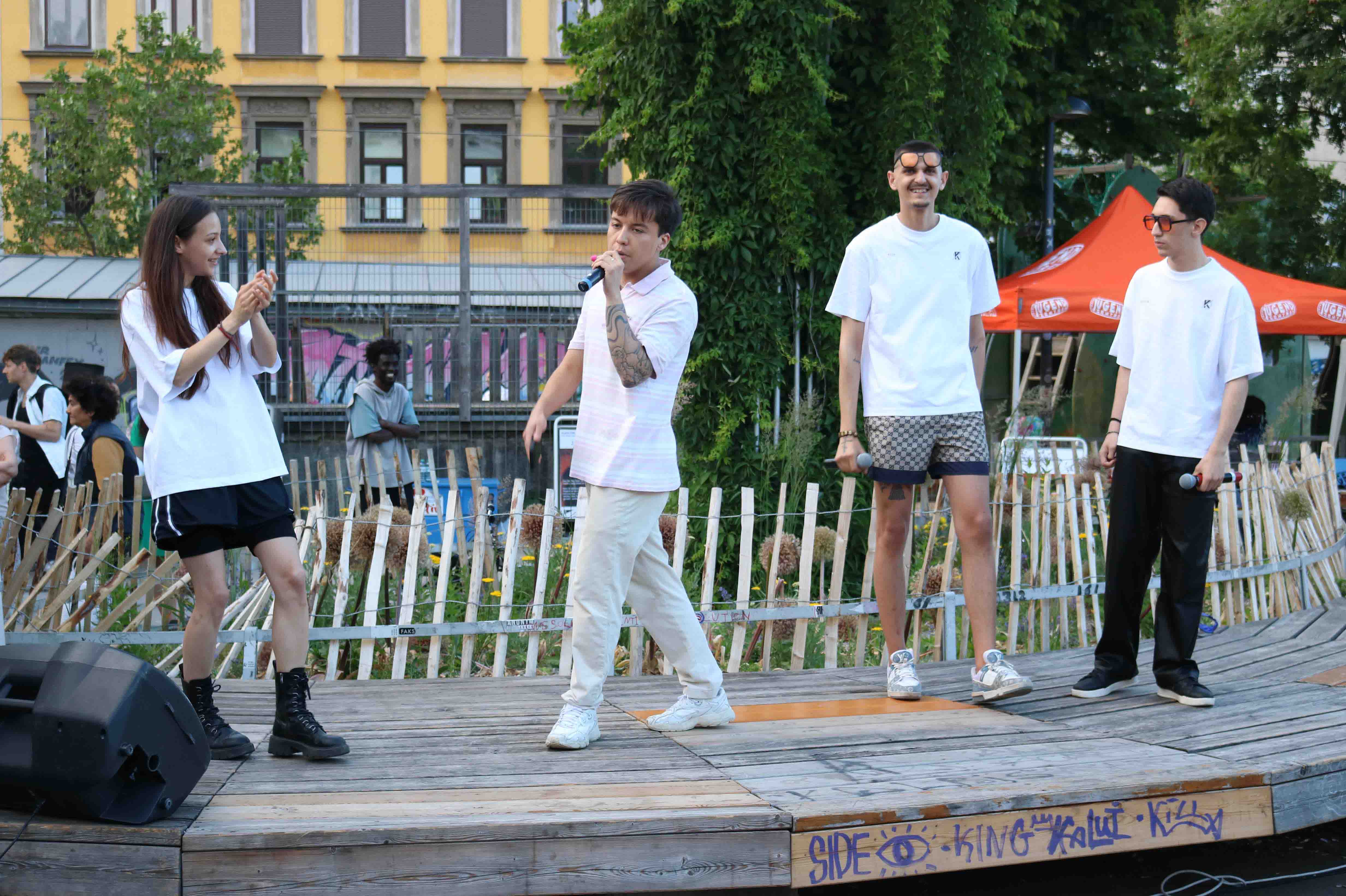 copyright: Verein Wiener Jugendzentren Die jungen Rapper:innen sorgten auf der Bühne für ordentlich Stimmung.